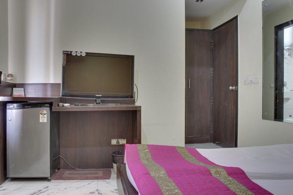 Oyo Rooms, Cyber Park Gurgaon Exterior photo
